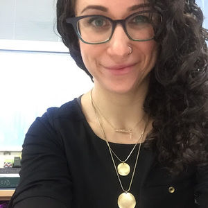 Meet your Posher, Lorie